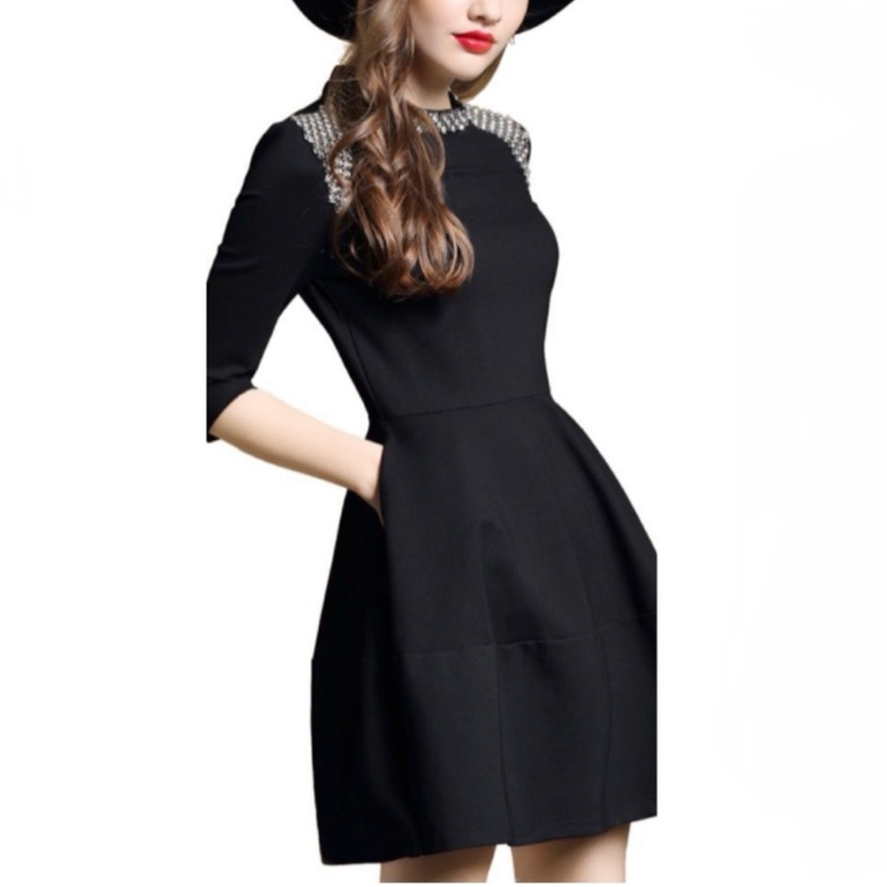 DAN MUNIER Black Dress Rhinestones 3/4 Sleeves Fit & Flare Stretch Size 10 LBD